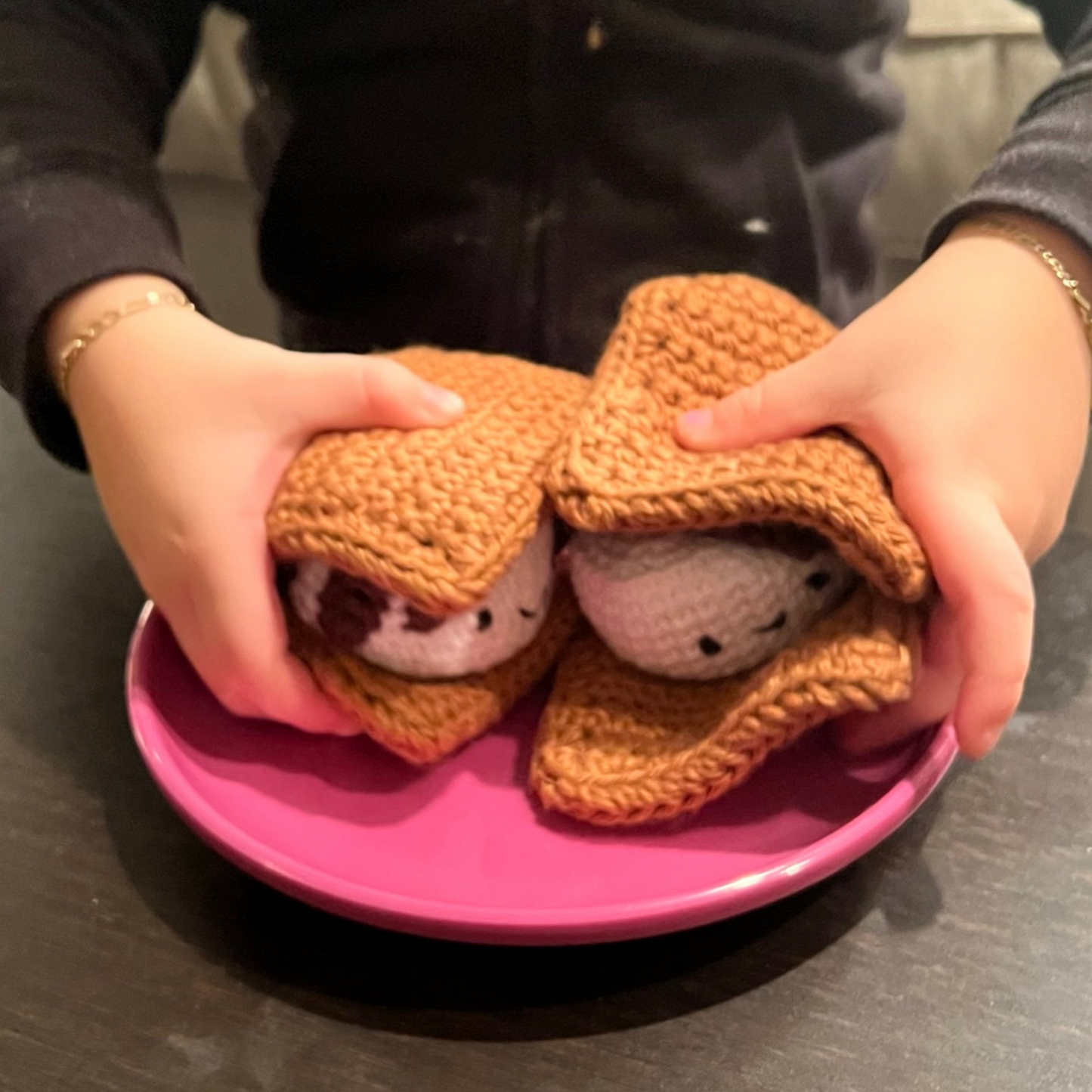 S'mores Play Set. Crochet Play Food set. Handmade Play Food S'mores. READY to SHIP. Free Shipping. Great add-on to a Kitchen Play Set.