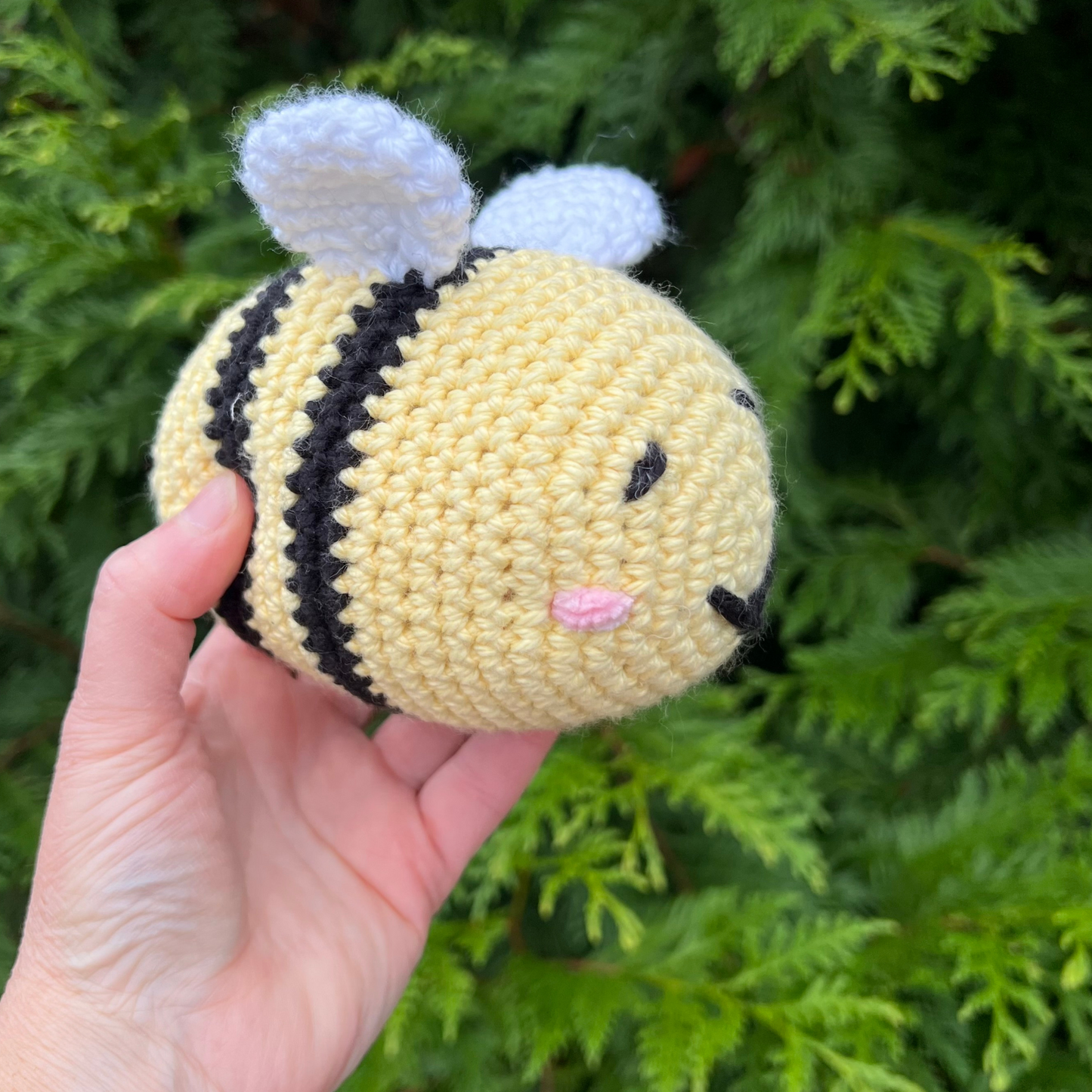 Sleepy Bee.  Bee Amigurumi. READY TO SHIP Bee Baby Shower Gift. Handmade crochet chonky bee / Cute Bee /Crochet Sleepy Bee