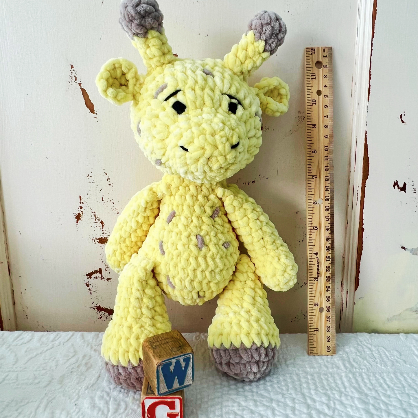 Giraffe Plushie.  Soft Giraffe Toy. Handmade crochet Giraffe for Nursery. Fast Shipping